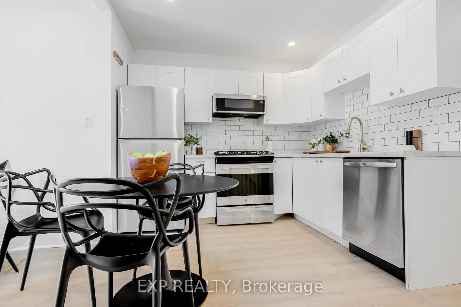 Photo 12 of 146 Hanson Street, Toronto, Woodbine Corridor — HOMEH