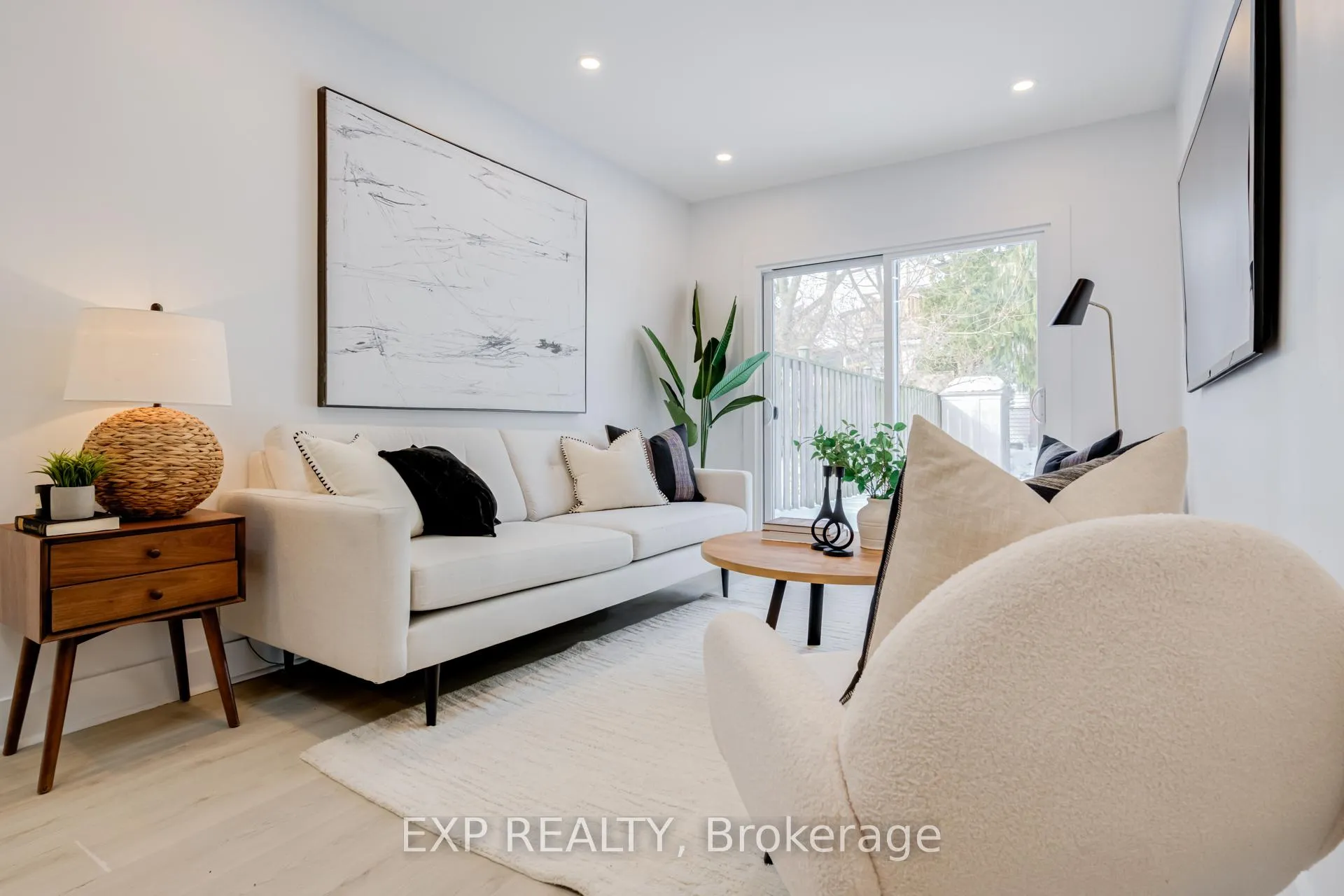 Photo 16 of 146 Hanson Street, Toronto, Woodbine Corridor — HOMEH