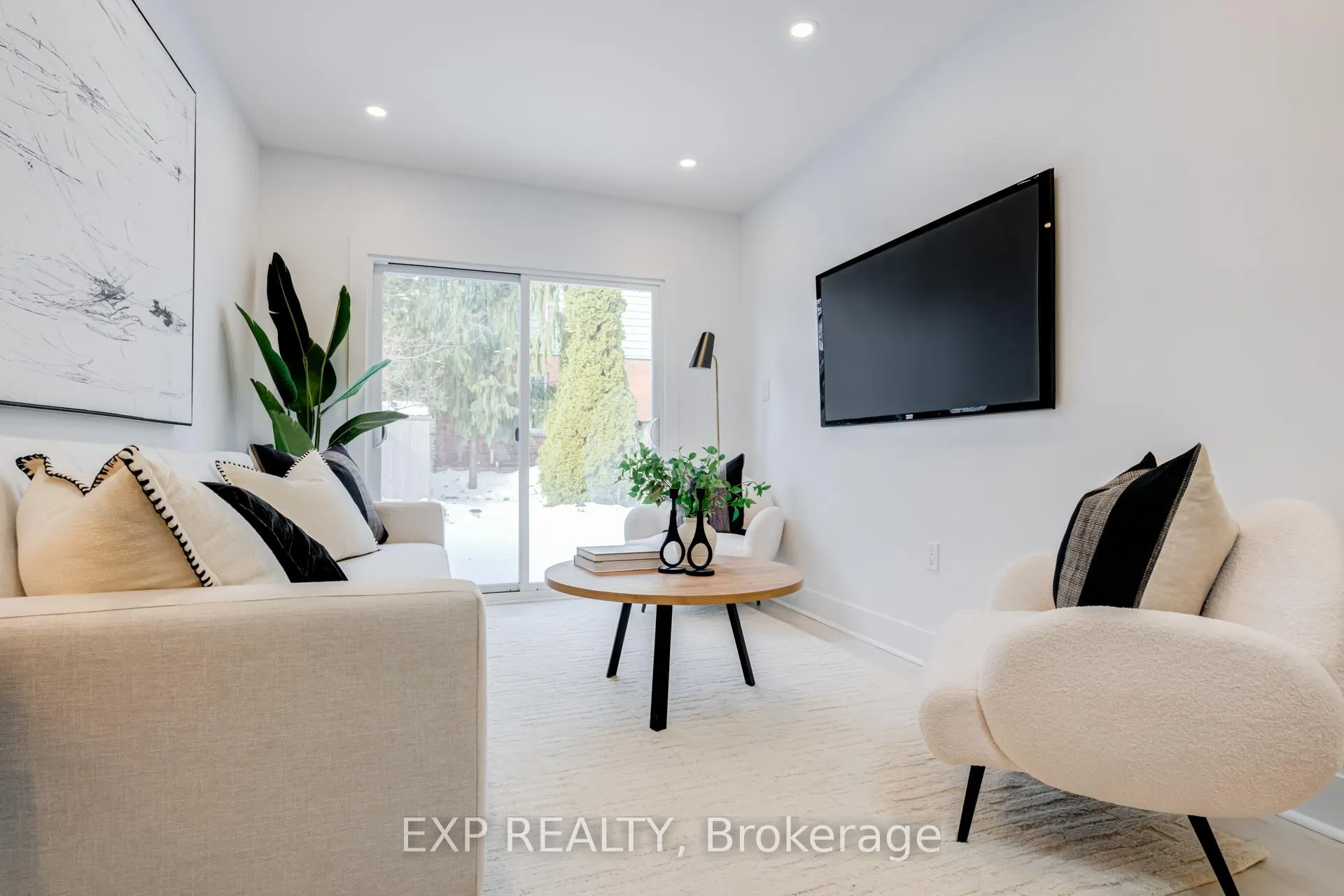 Photo 17 of 146 Hanson Street, Toronto, Woodbine Corridor — HOMEH