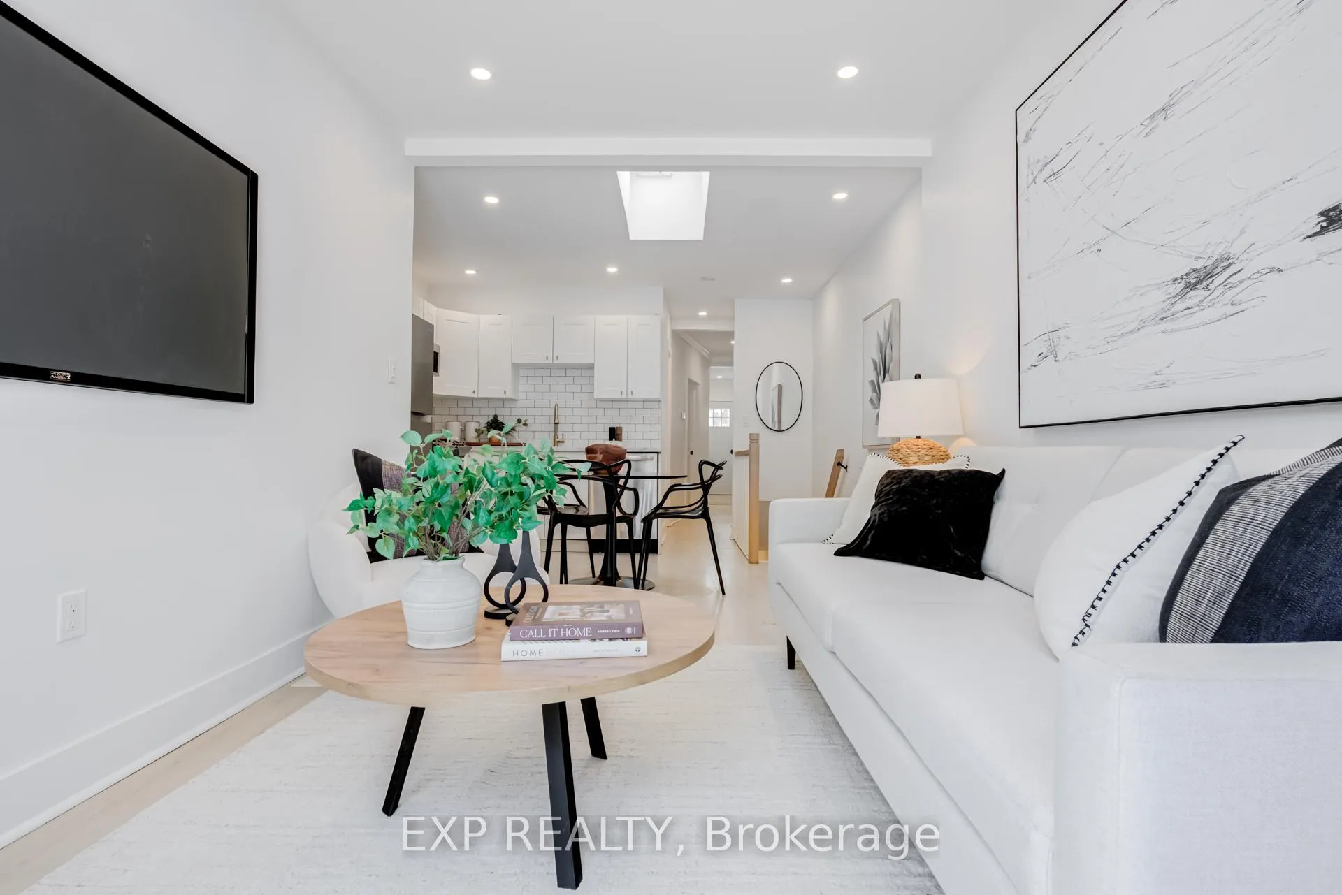 Photo 18 of 146 Hanson Street, Toronto, Woodbine Corridor — HOMEH