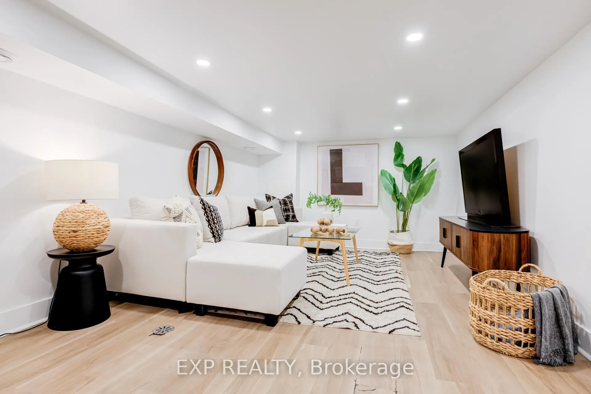 Photo 29 of 146 Hanson Street, Toronto, Woodbine Corridor — HOMEH