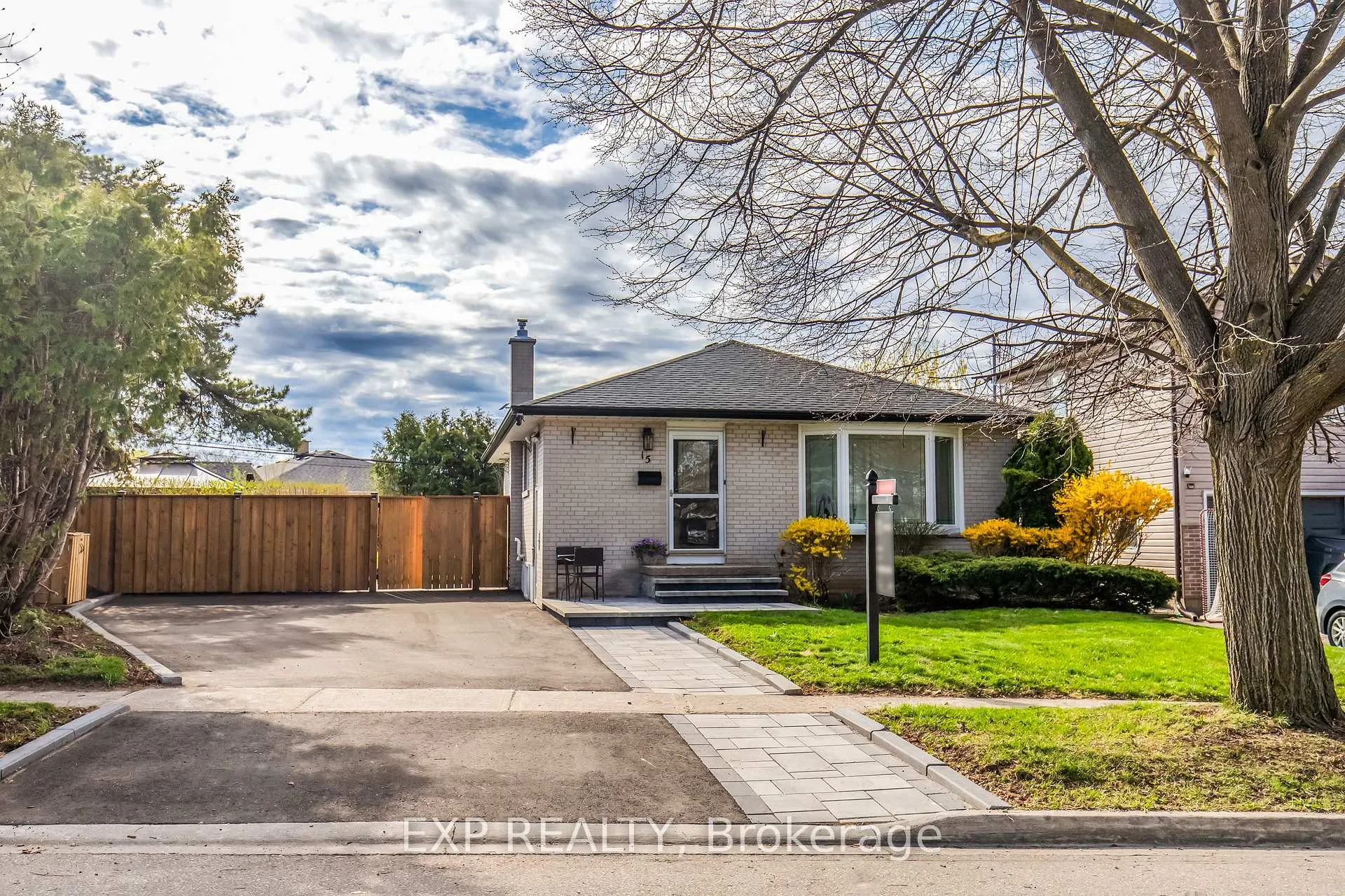 Front of 15 Rexway Drive