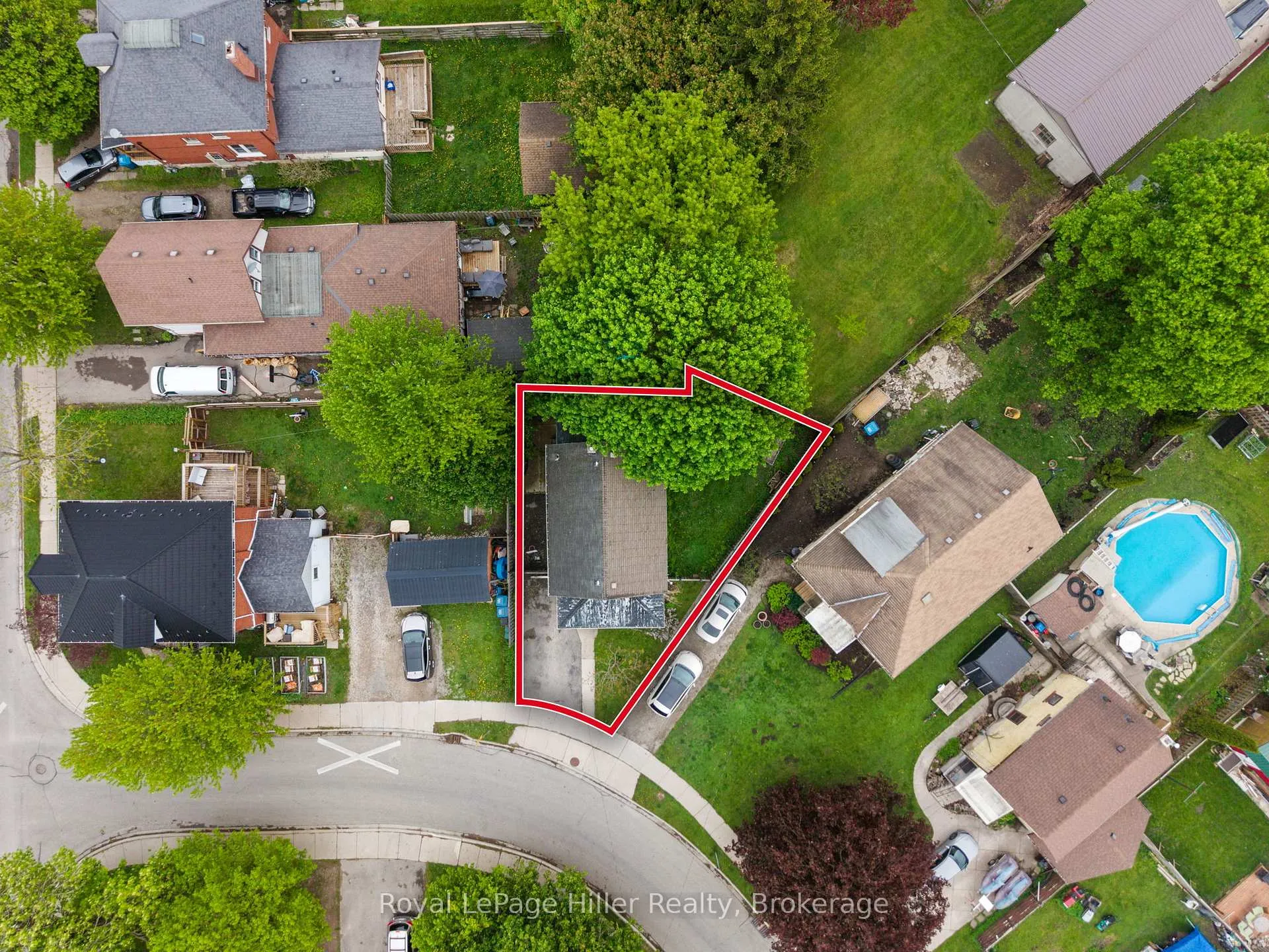Photo 4 of 211 Nelson Street, Stratford — HOMEH