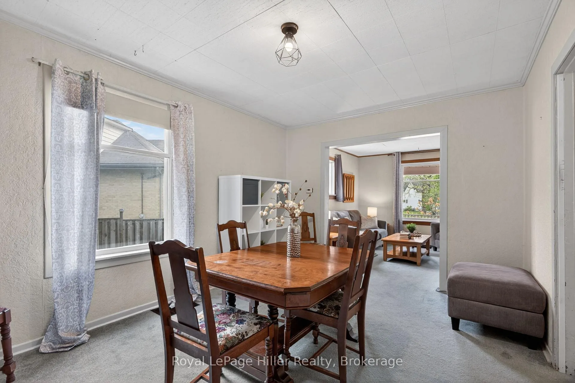 Photo 14 of 211 Nelson Street, Stratford — HOMEH