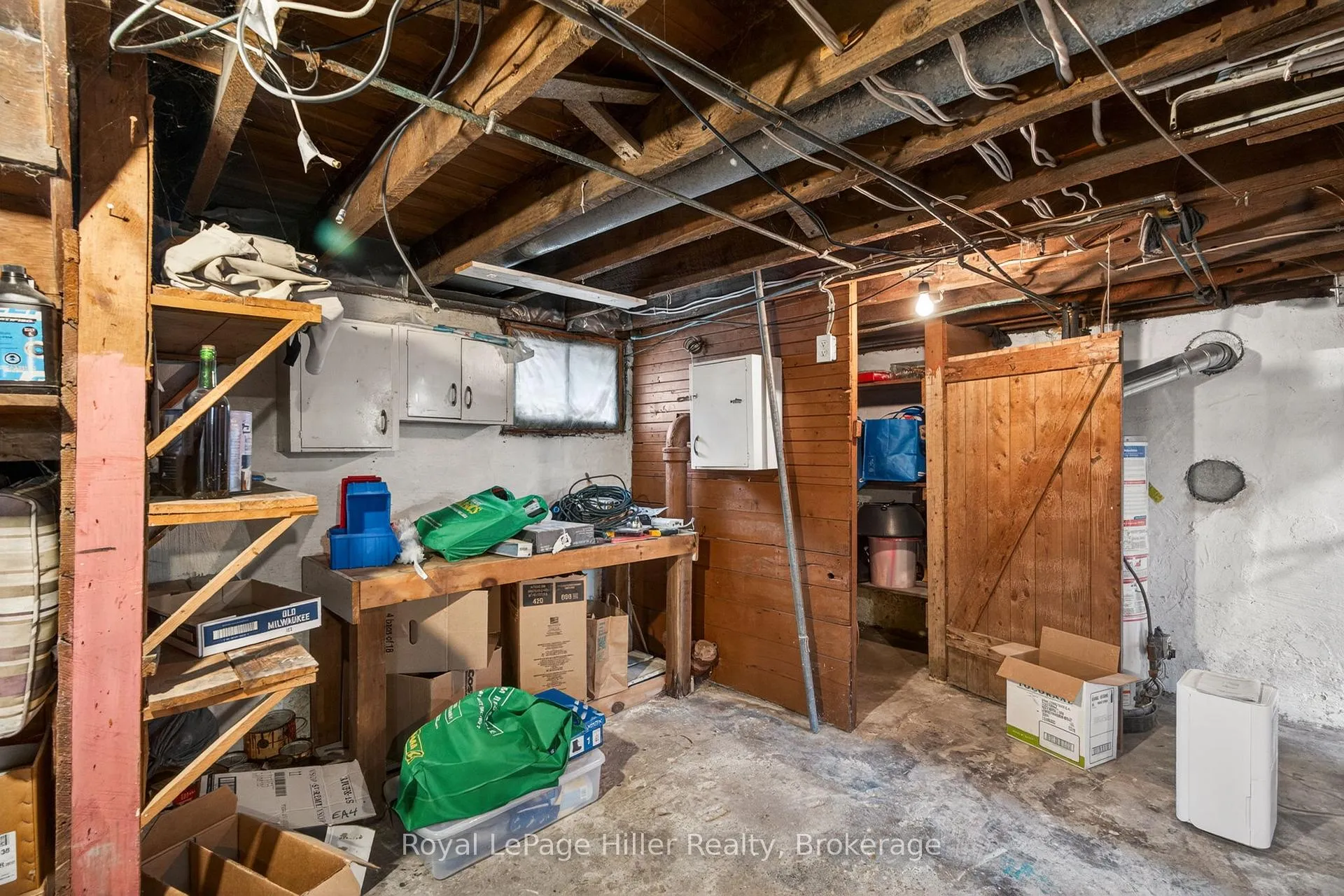 Photo 35 of 211 Nelson Street, Stratford — HOMEH