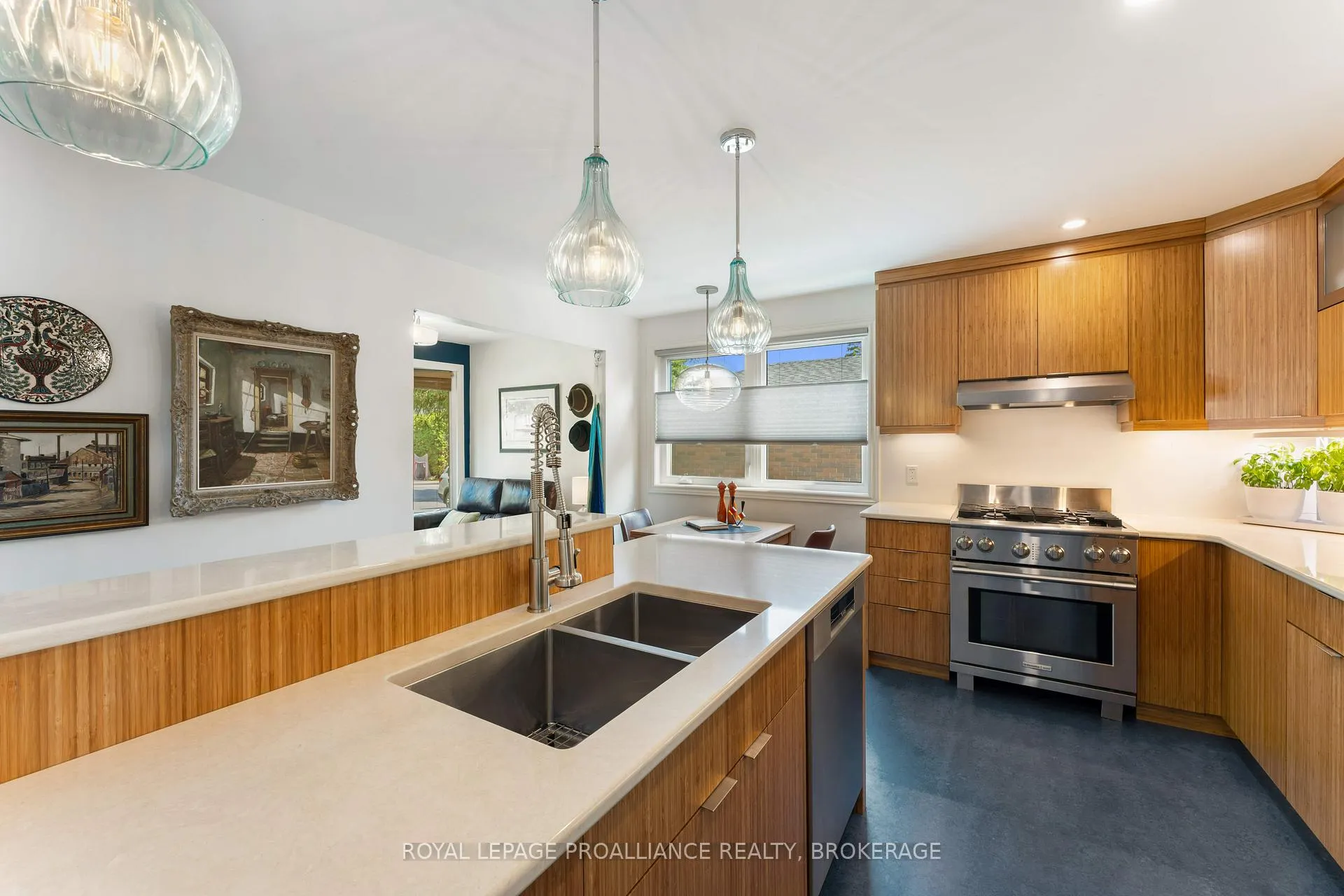 Photo 13 of 80 Limeridge Drive, Kingston, Kingston East (Incl Barret Crt) — HOMEH