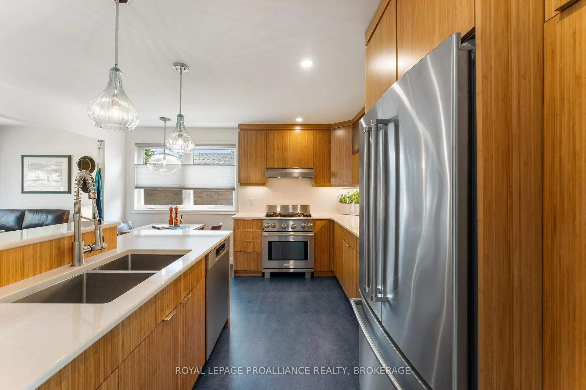 Photo 14 of 80 Limeridge Drive, Kingston, Kingston East (Incl Barret Crt) — HOMEH
