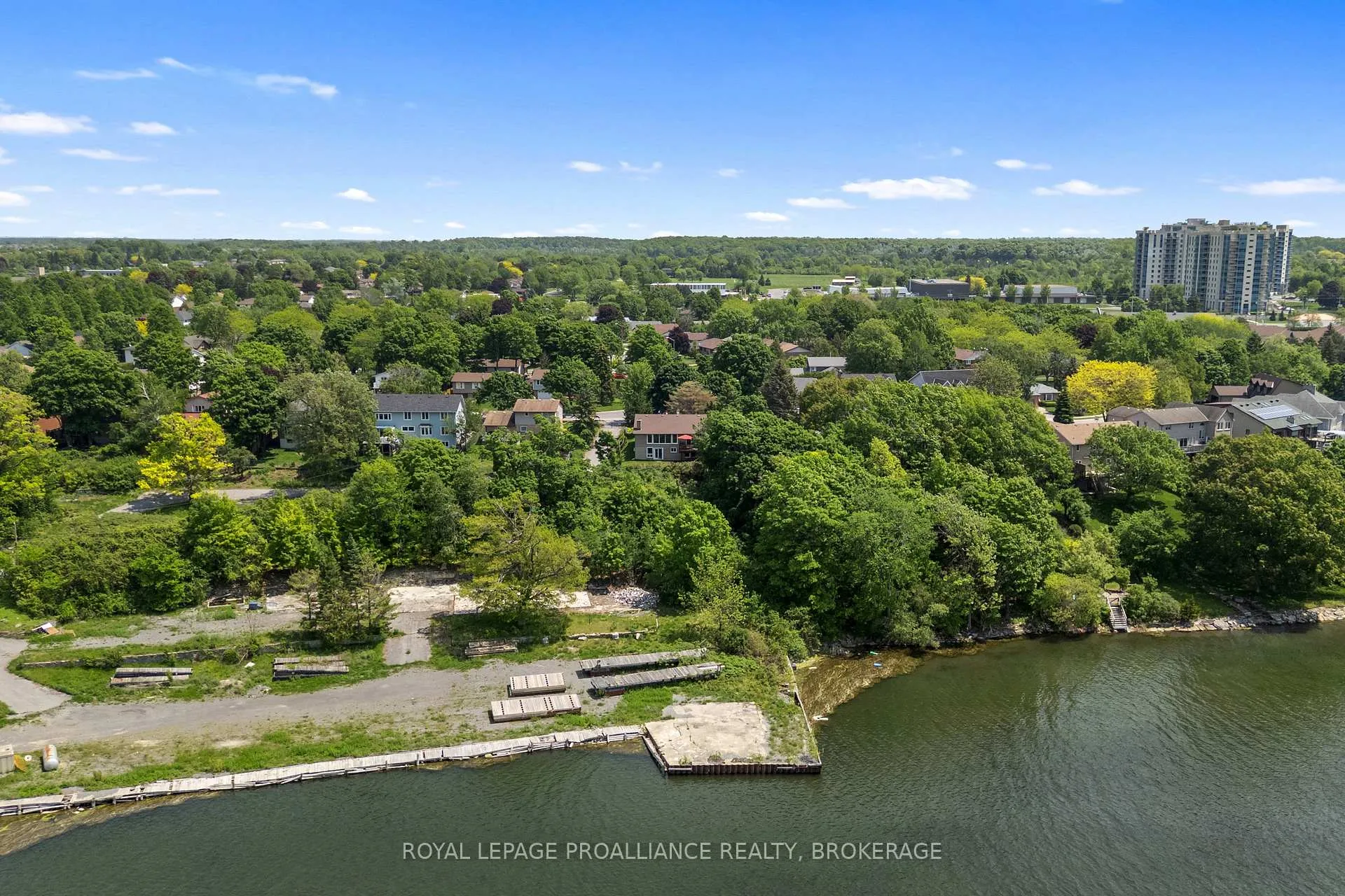 Photo 44 of 80 Limeridge Drive, Kingston, Kingston East (Incl Barret Crt) — HOMEH