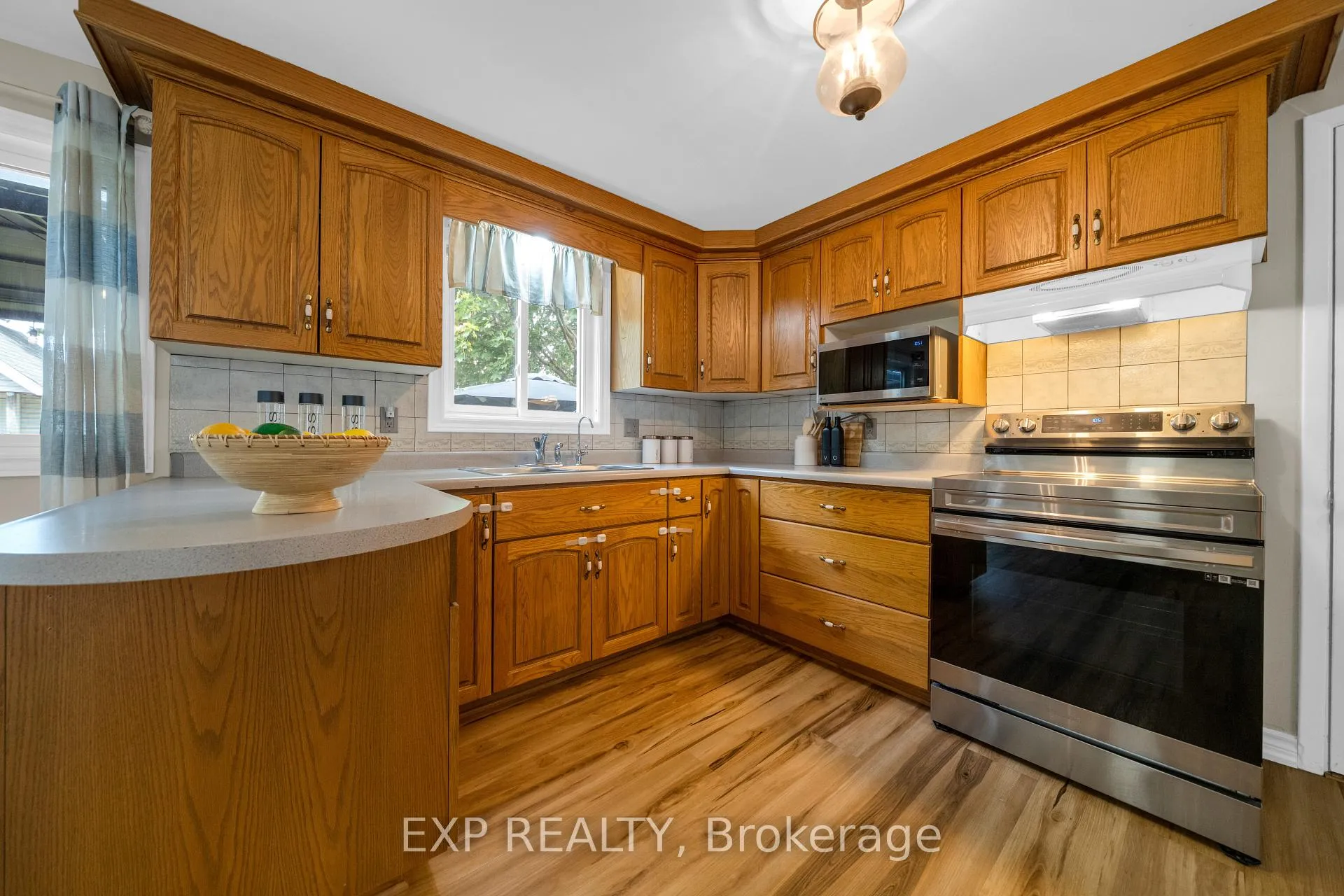 Photo 11 of 26 Peachtree Crescent, Cambridge, St Andrews/Southwood — HOMEH