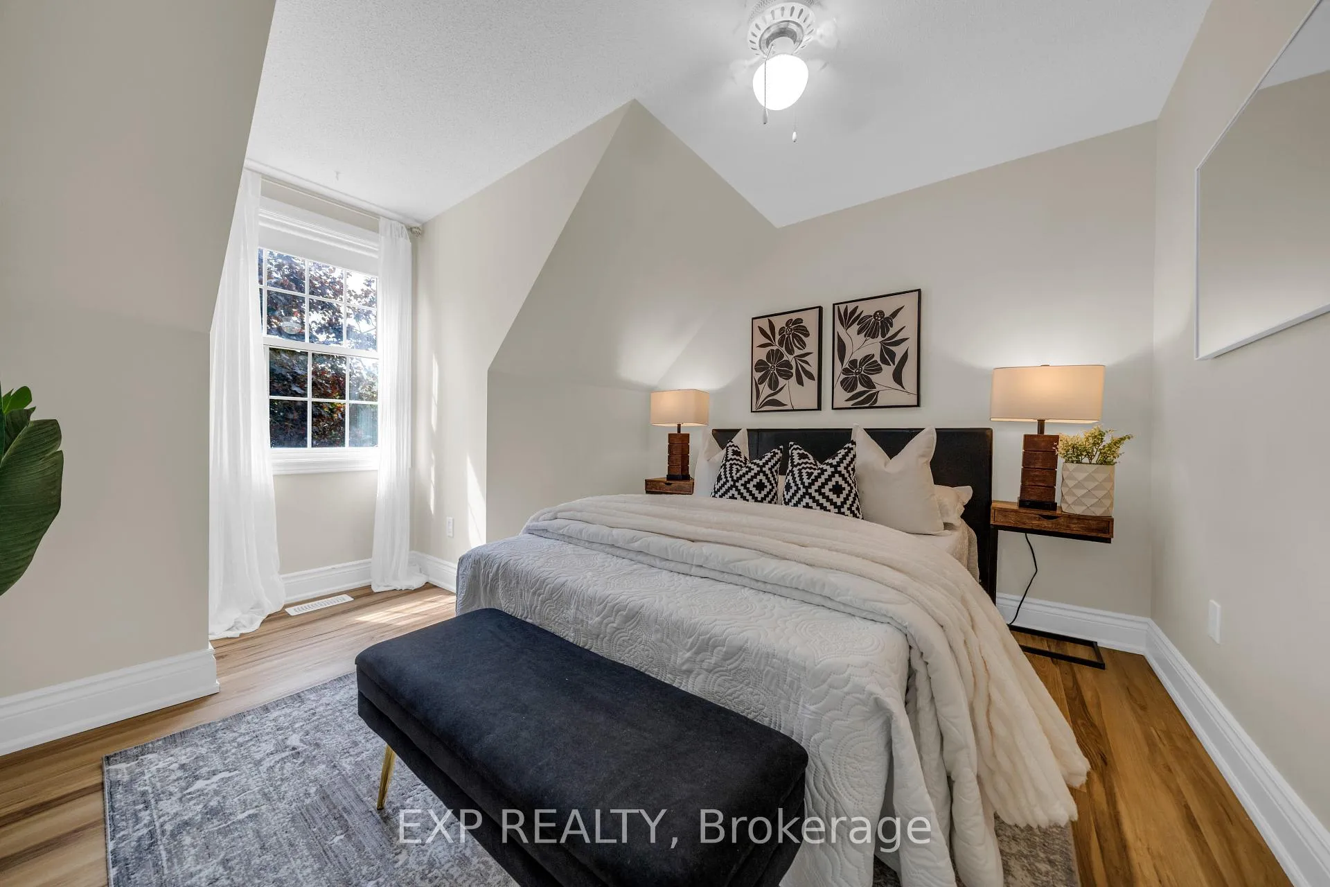 Photo 25 of 26 Peachtree Crescent, Cambridge, St Andrews/Southwood — HOMEH