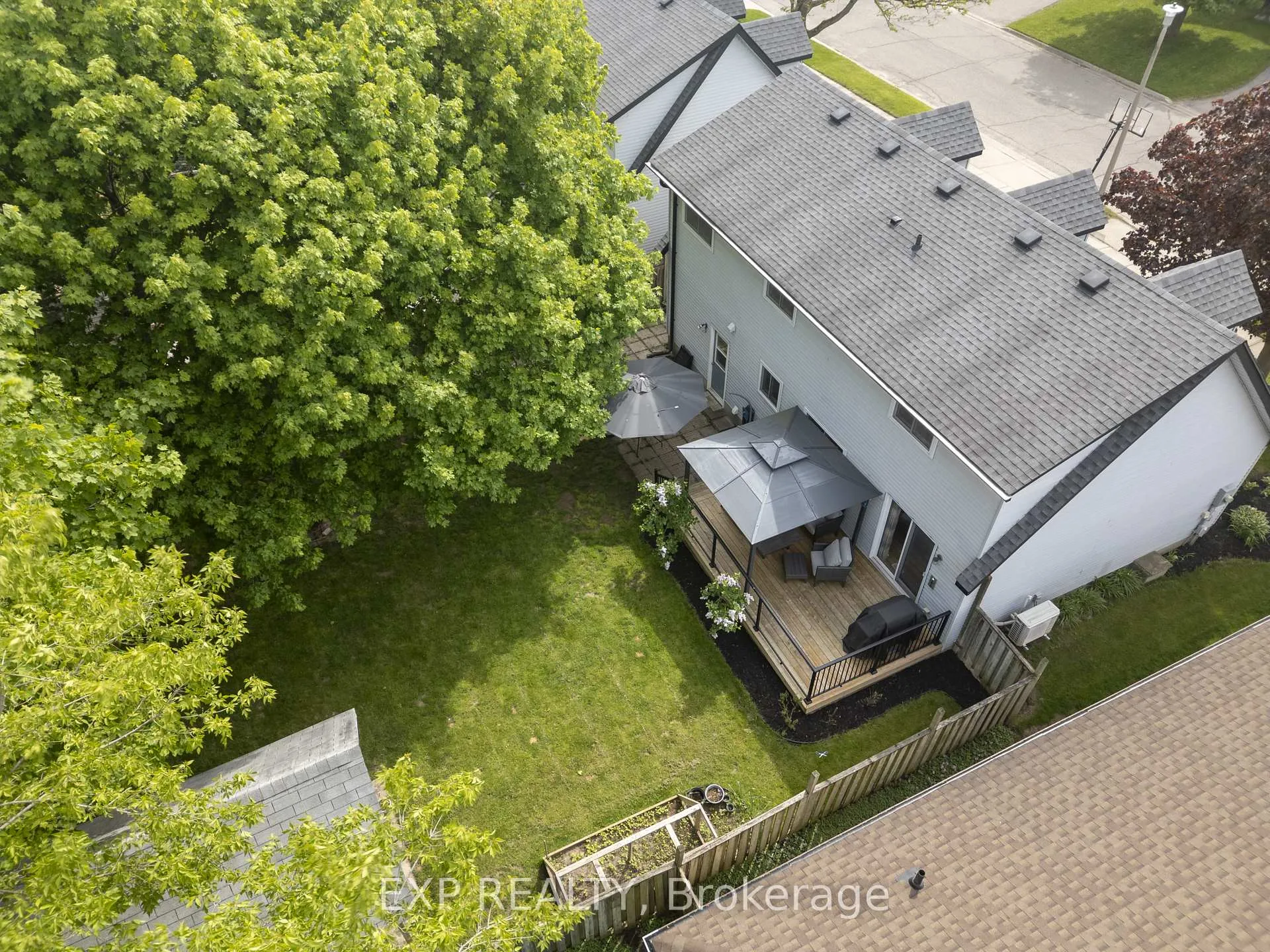 Photo 40 of 26 Peachtree Crescent, Cambridge, St Andrews/Southwood — HOMEH