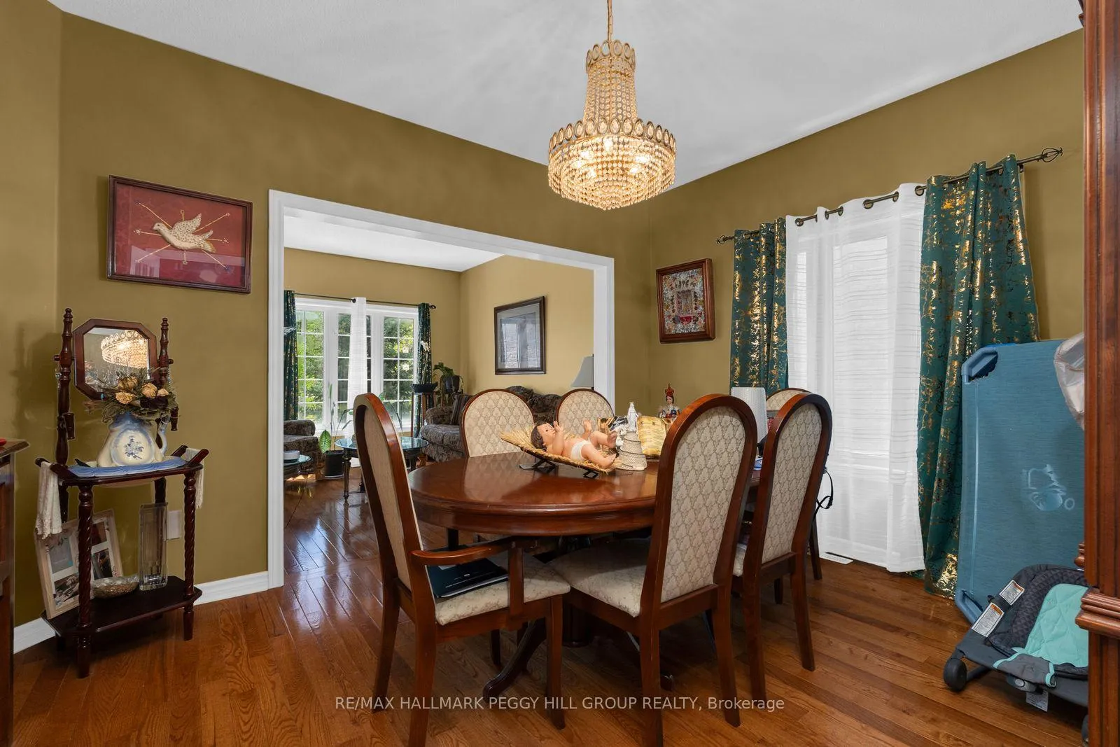 Photo 5 of 120 Jessica Drive, Barrie, Painswick South — HOMEH