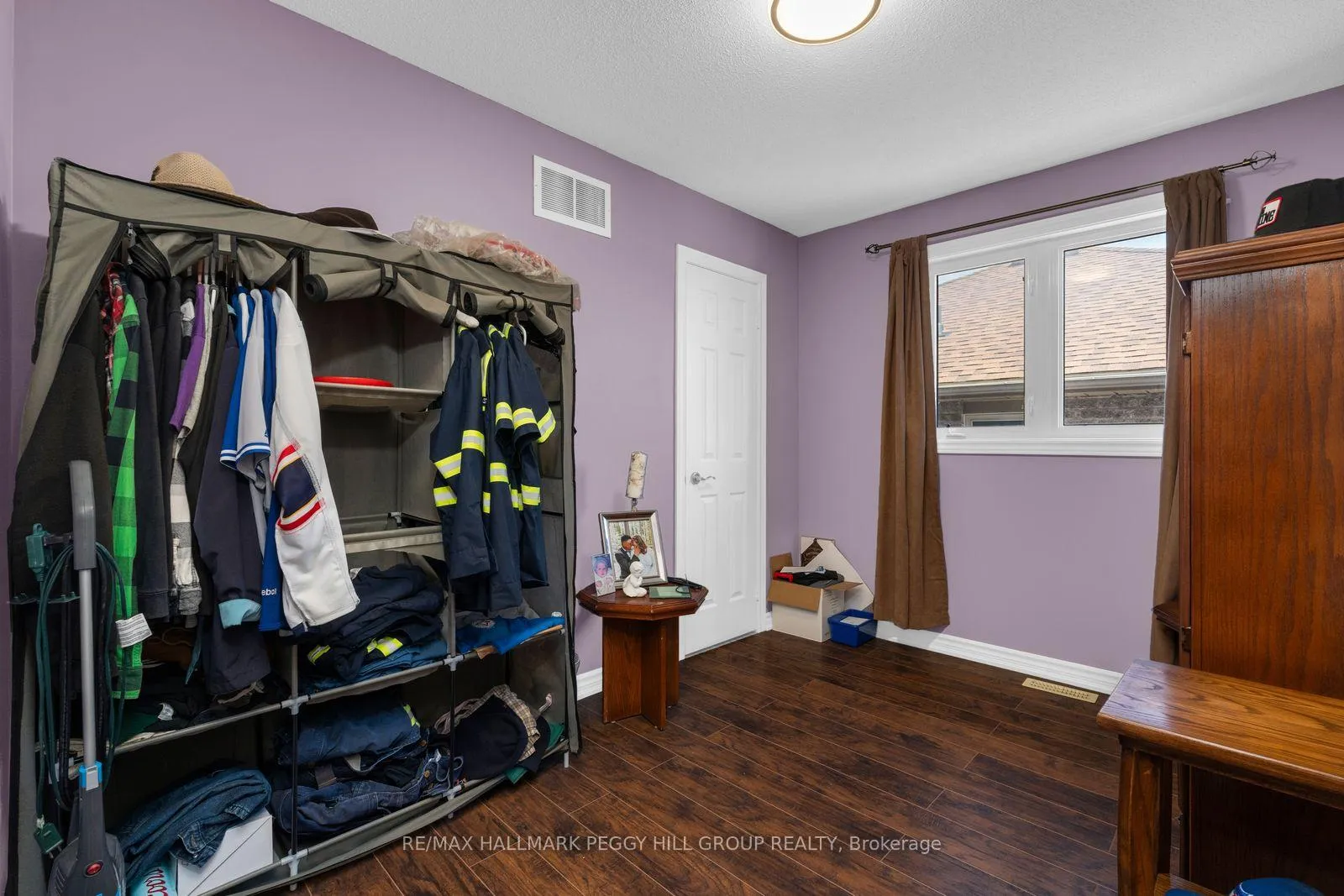 Photo 13 of 120 Jessica Drive, Barrie, Painswick South — HOMEH
