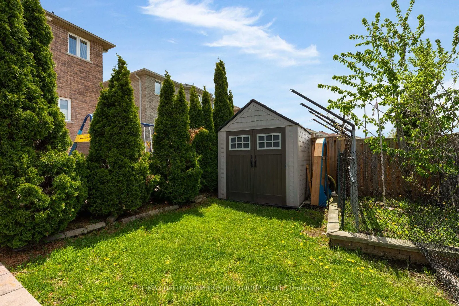 Photo 17 of 120 Jessica Drive, Barrie, Painswick South — HOMEH