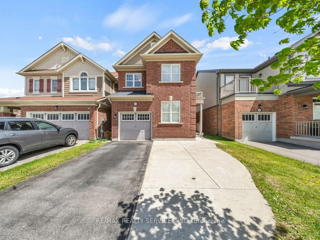 Photo 2 of 17 Leadenhall Road, Brampton, Northwest Brampton — HOMEH
