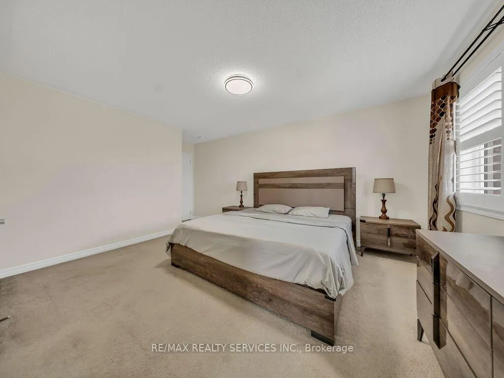 Photo 20 of 17 Leadenhall Road, Brampton, Northwest Brampton — HOMEH