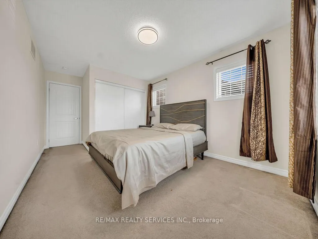 Photo 25 of 17 Leadenhall Road, Brampton, Northwest Brampton — HOMEH