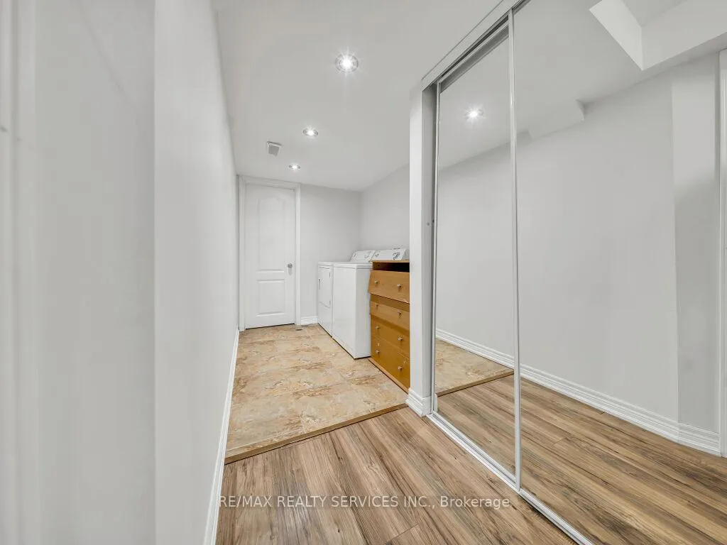 Photo 37 of 17 Leadenhall Road, Brampton, Northwest Brampton — HOMEH