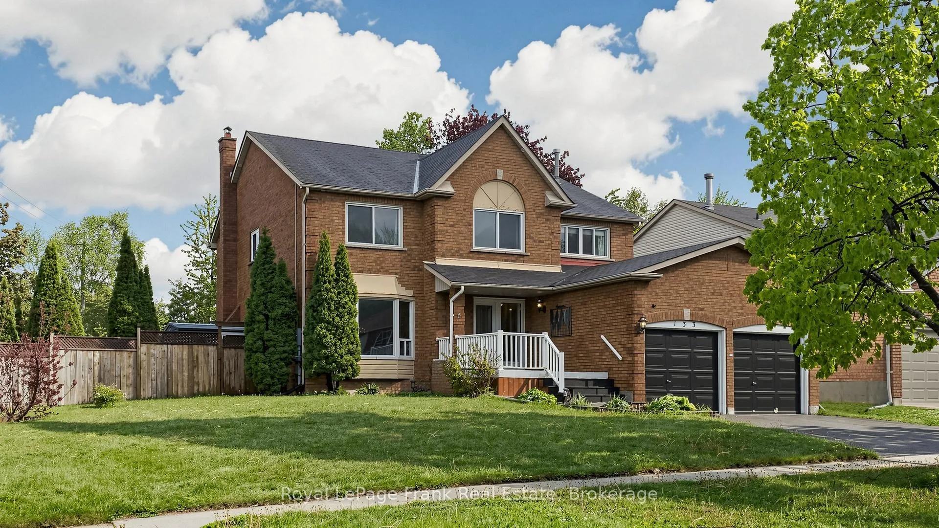 Photo 2 of 133 Glenabbey Drive S, Clarington, Courtice — HOMEH