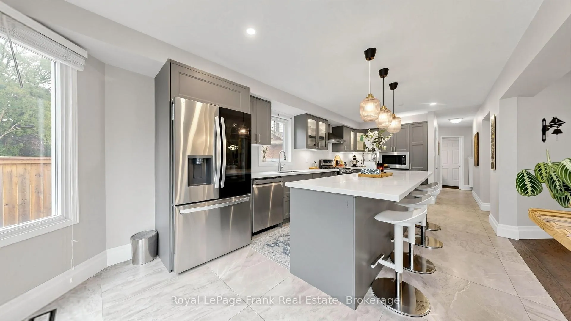 Photo 15 of 133 Glenabbey Drive S, Clarington, Courtice — HOMEH