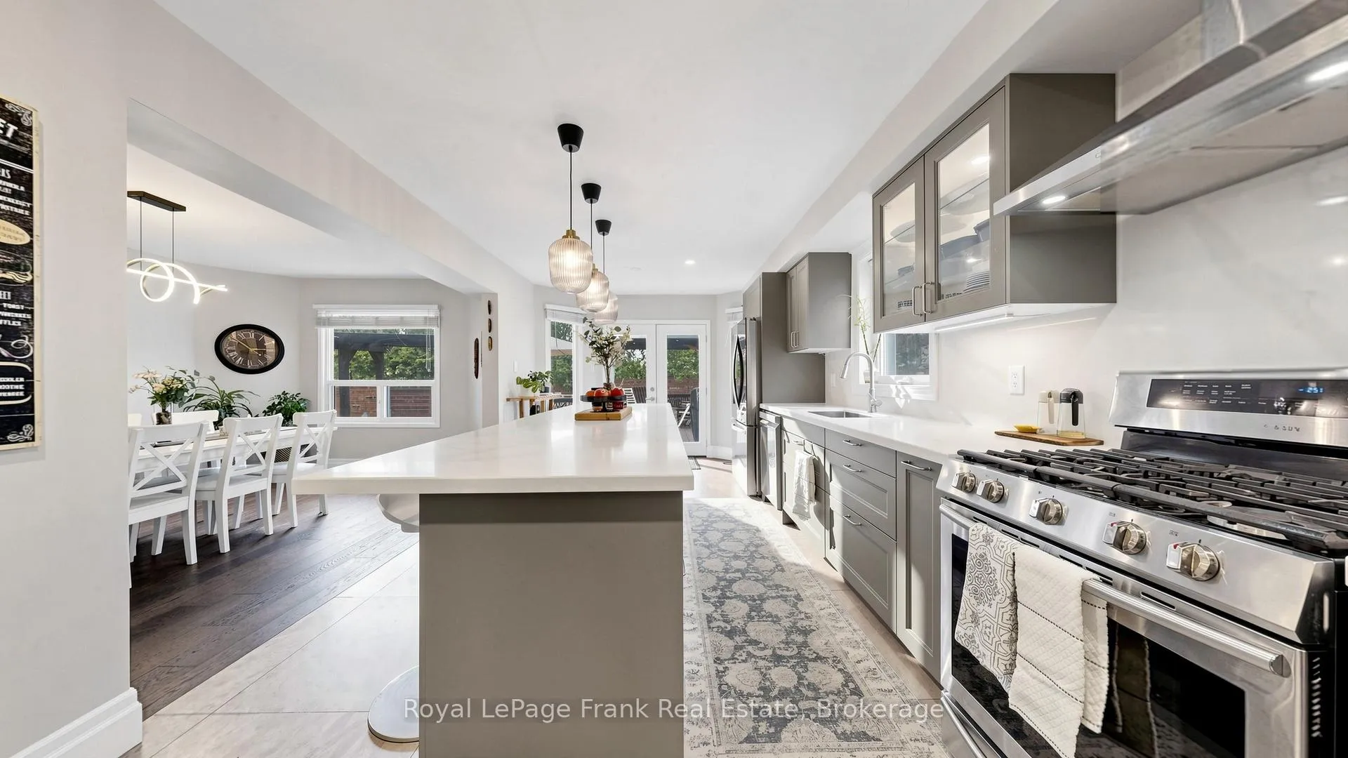Photo 17 of 133 Glenabbey Drive S, Clarington, Courtice — HOMEH