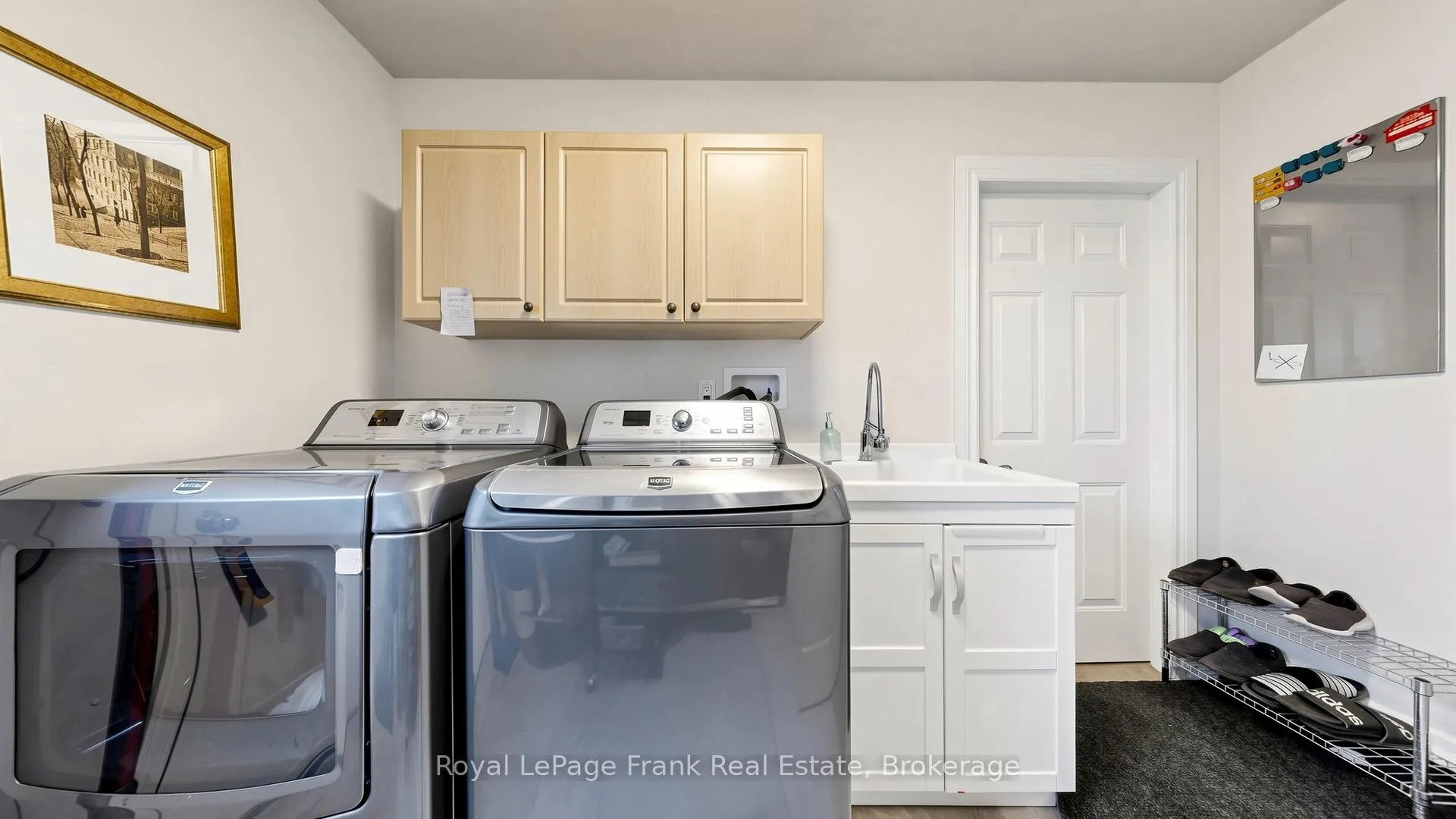 Photo 19 of 133 Glenabbey Drive S, Clarington, Courtice — HOMEH