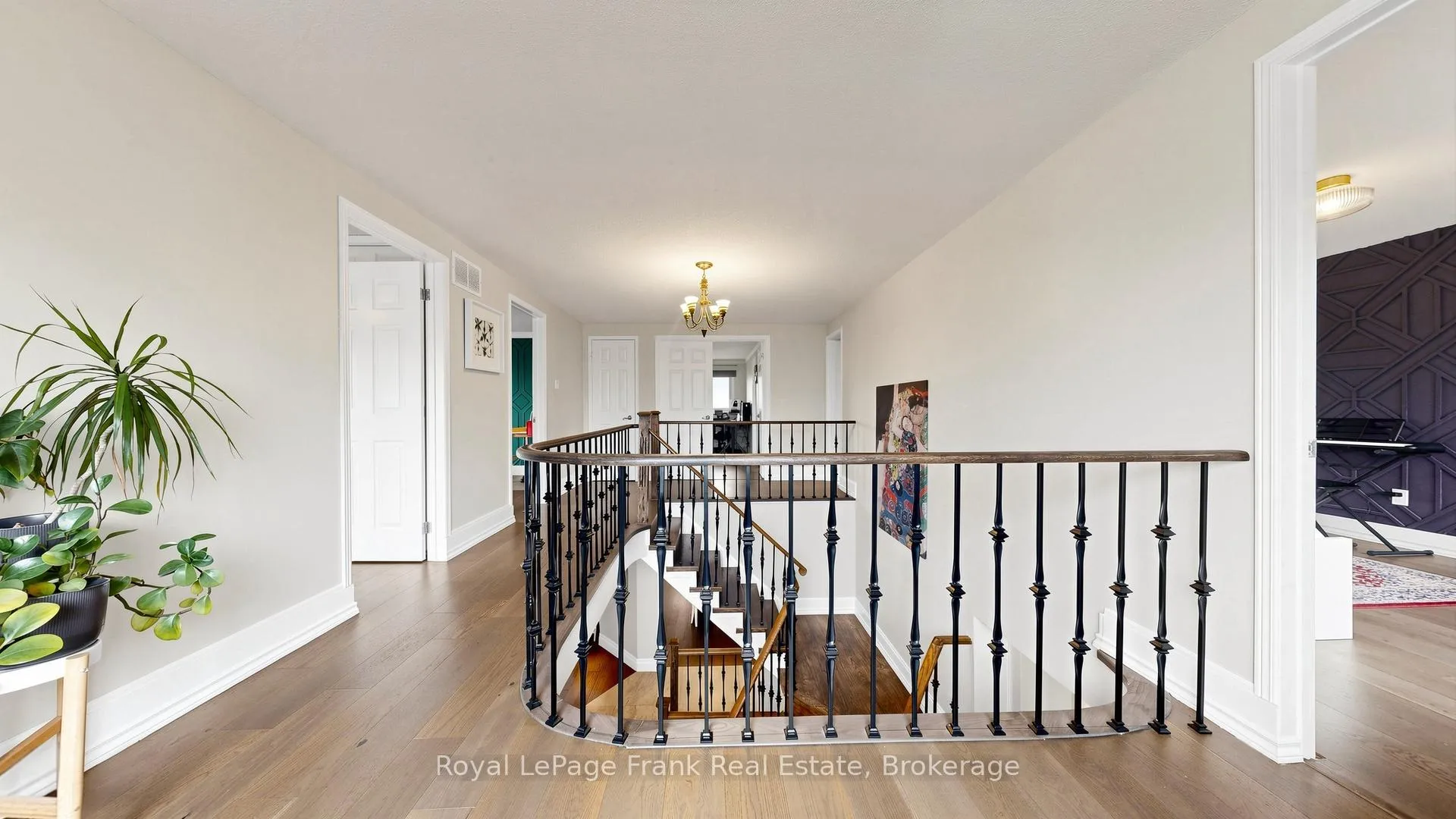 Photo 21 of 133 Glenabbey Drive S, Clarington, Courtice — HOMEH