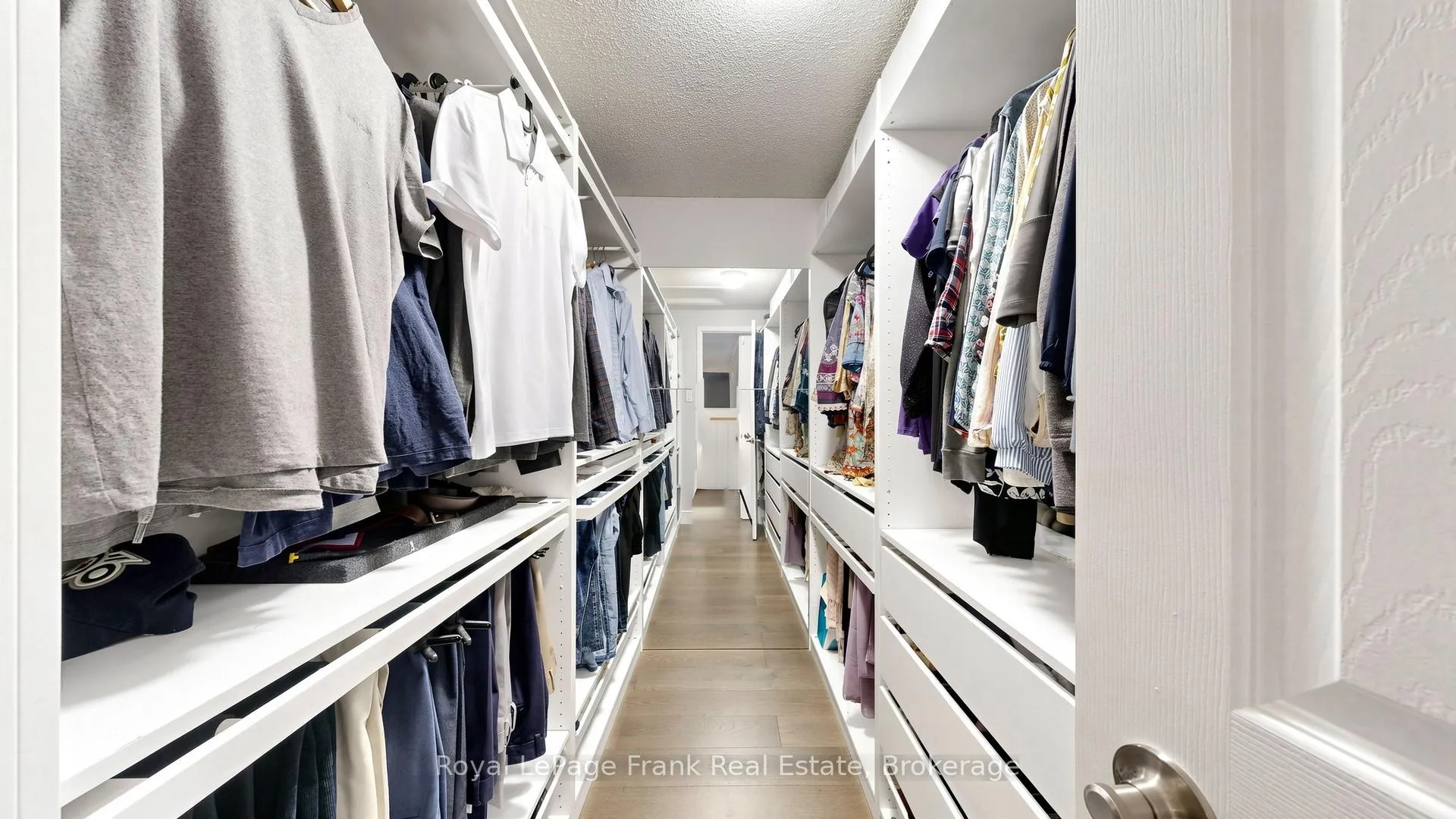 Photo 25 of 133 Glenabbey Drive S, Clarington, Courtice — HOMEH