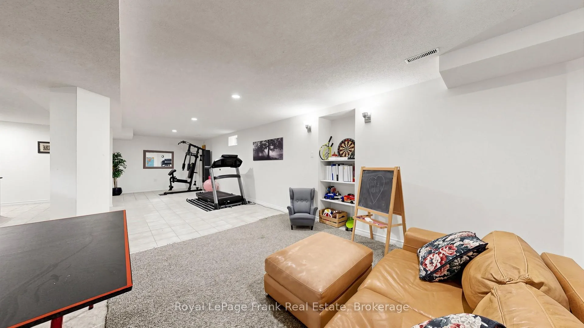 Photo 34 of 133 Glenabbey Drive S, Clarington, Courtice — HOMEH