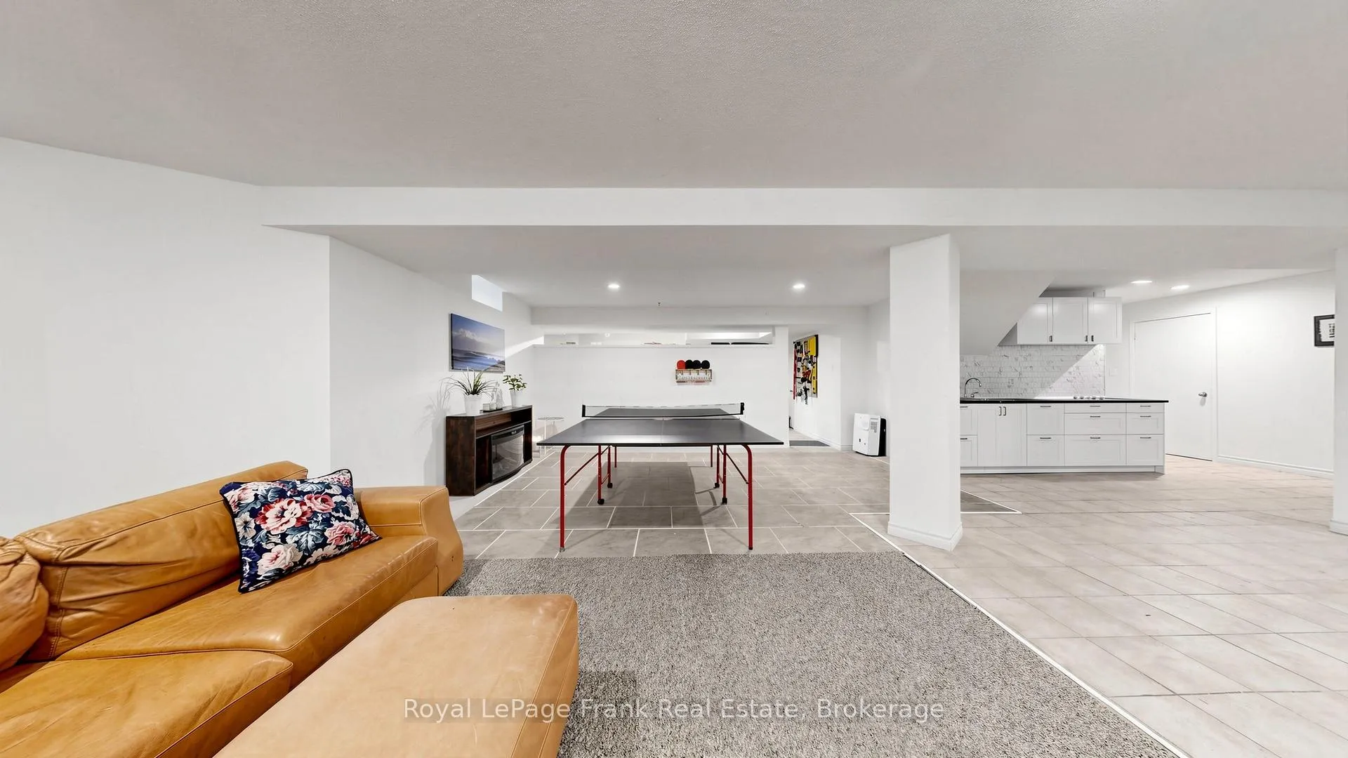 Photo 36 of 133 Glenabbey Drive S, Clarington, Courtice — HOMEH