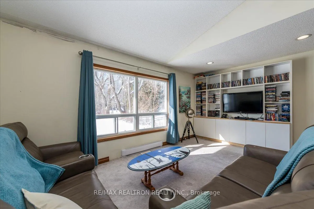 Photo 4 of 4051 Glen Cedar Drive, Ramara, Rural Ramara — HOMEH