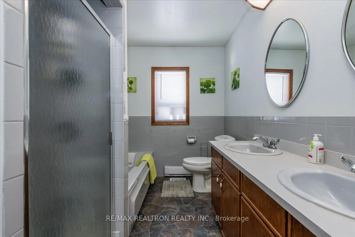 Photo 7 of 4051 Glen Cedar Drive, Ramara, Rural Ramara — HOMEH