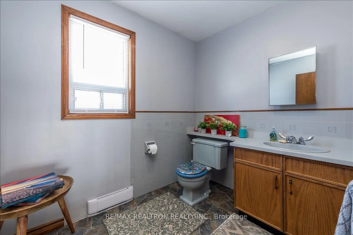 Photo 13 of 4051 Glen Cedar Drive, Ramara, Rural Ramara — HOMEH
