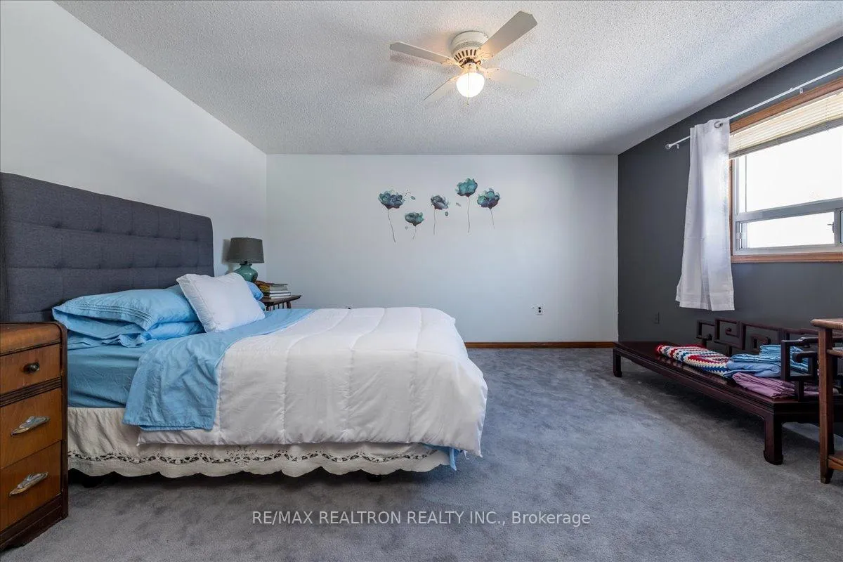 Photo 14 of 4051 Glen Cedar Drive, Ramara, Rural Ramara — HOMEH