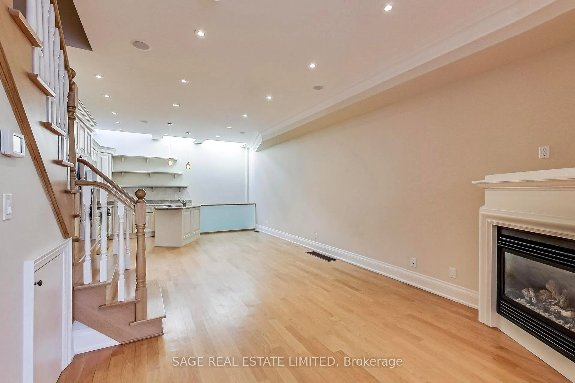 Photo 5 of 2C Beatrice Street, Toronto, Trinity-Bellwoods — HOMEH