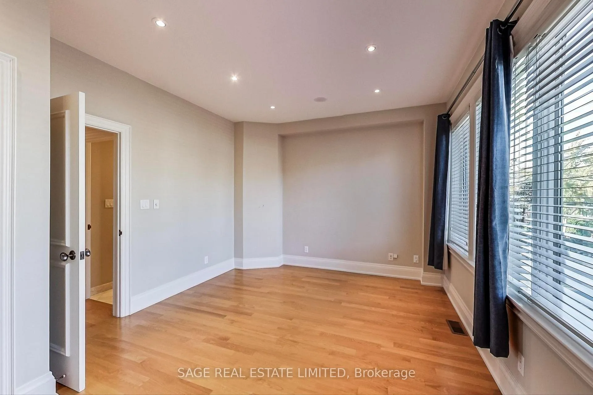 Photo 15 of 2C Beatrice Street, Toronto, Trinity-Bellwoods — HOMEH