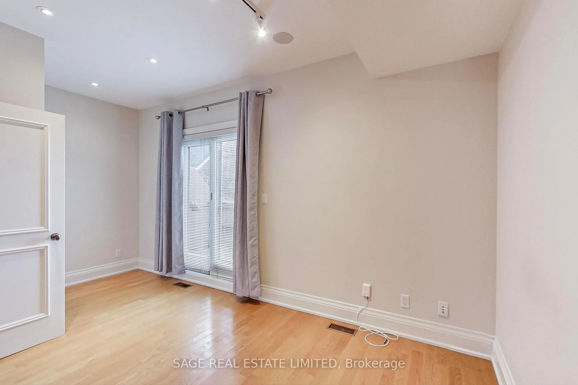 Photo 18 of 2C Beatrice Street, Toronto, Trinity-Bellwoods — HOMEH