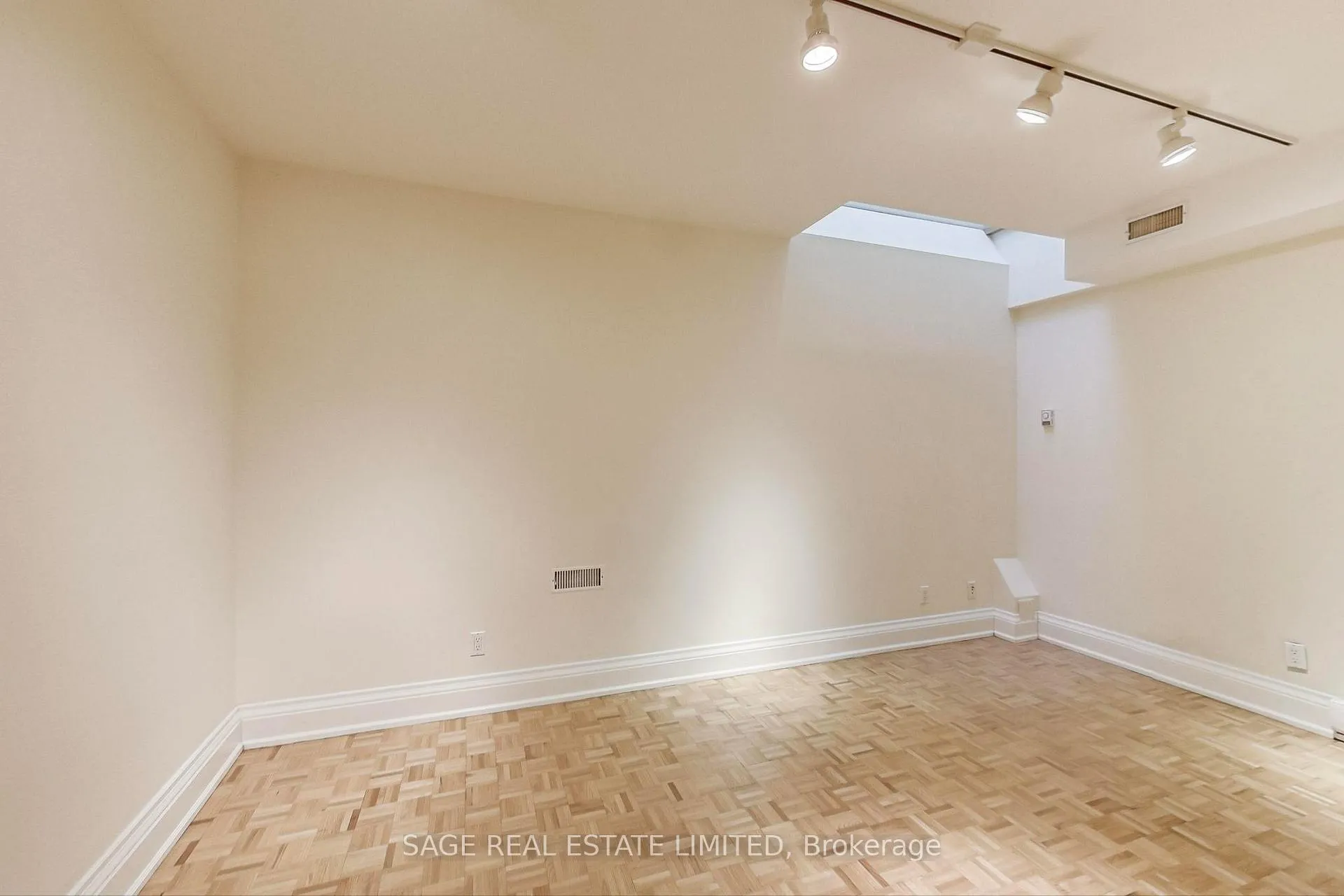Photo 33 of 2C Beatrice Street, Toronto, Trinity-Bellwoods — HOMEH