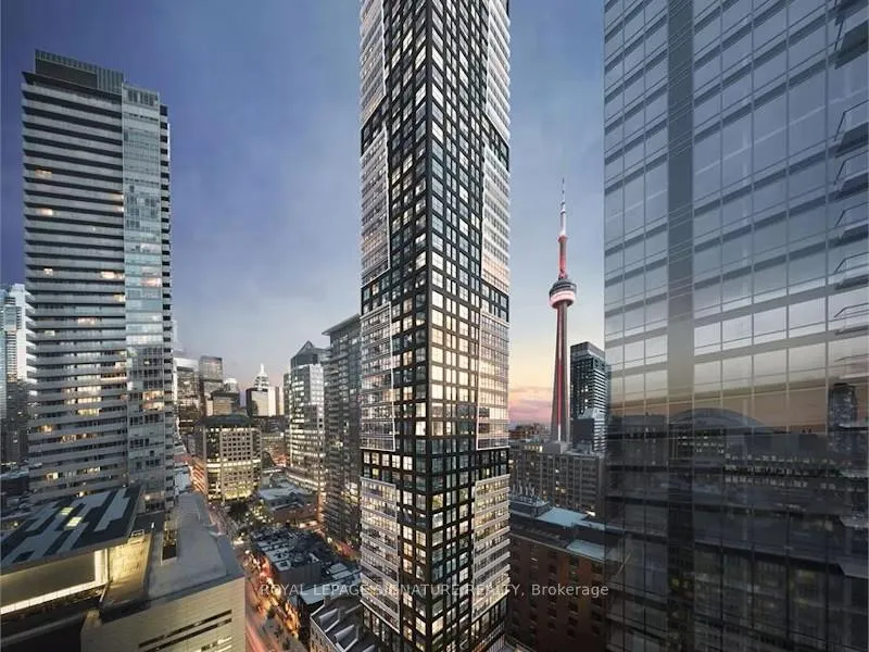 Front of Unit 2602, 327 King Street W