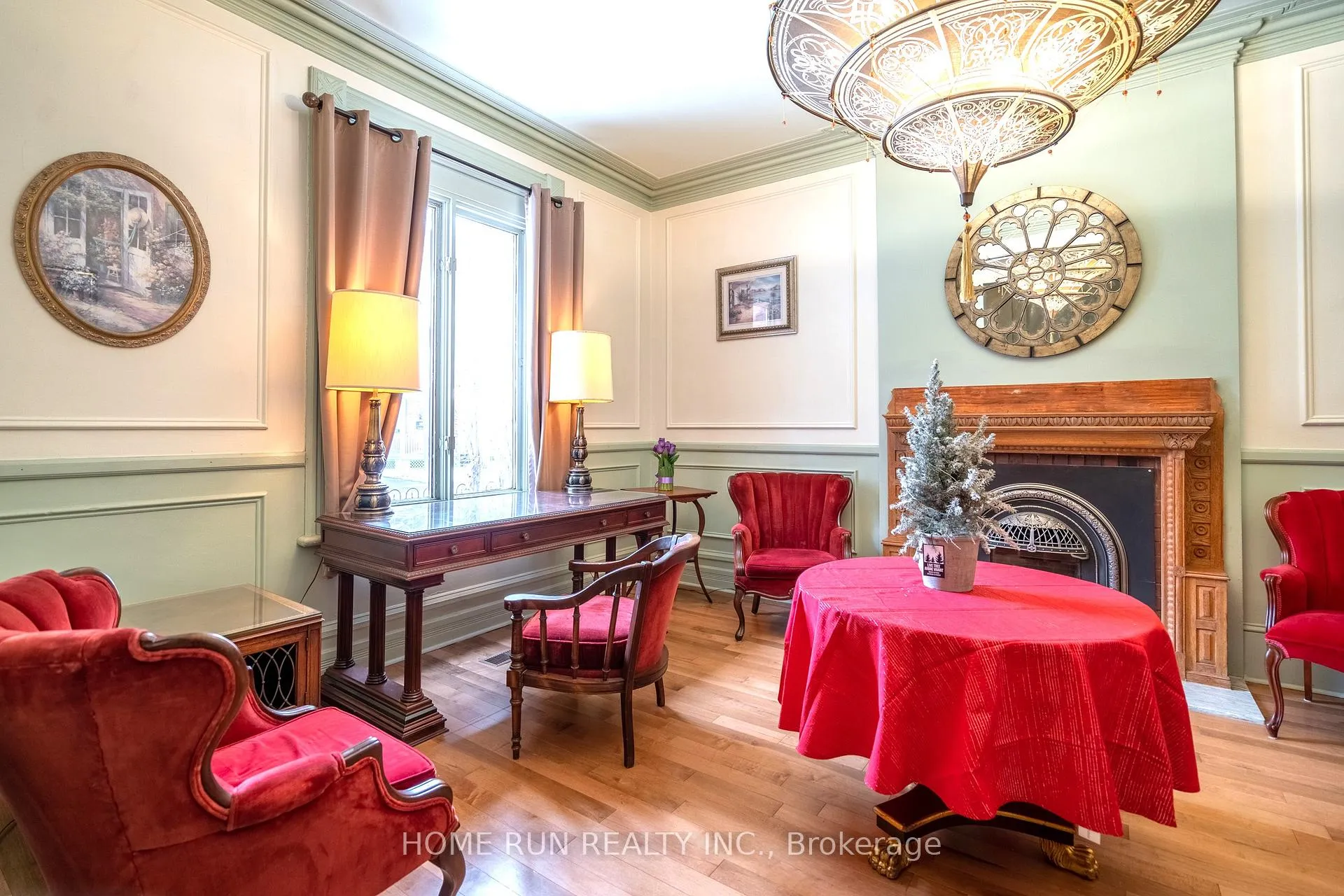 Photo 4 of 431 Gilmour Street, Ottawa, Ottawa Centre — HOMEH