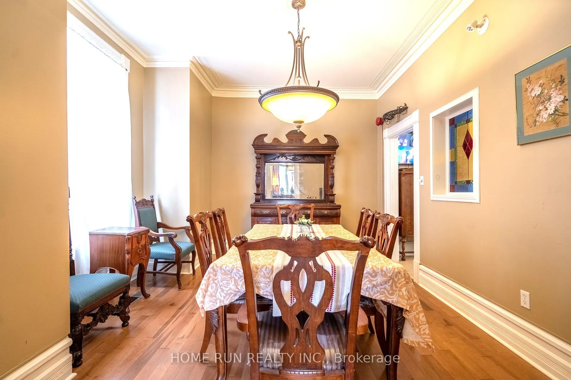 Photo 8 of 431 Gilmour Street, Ottawa, Ottawa Centre — HOMEH