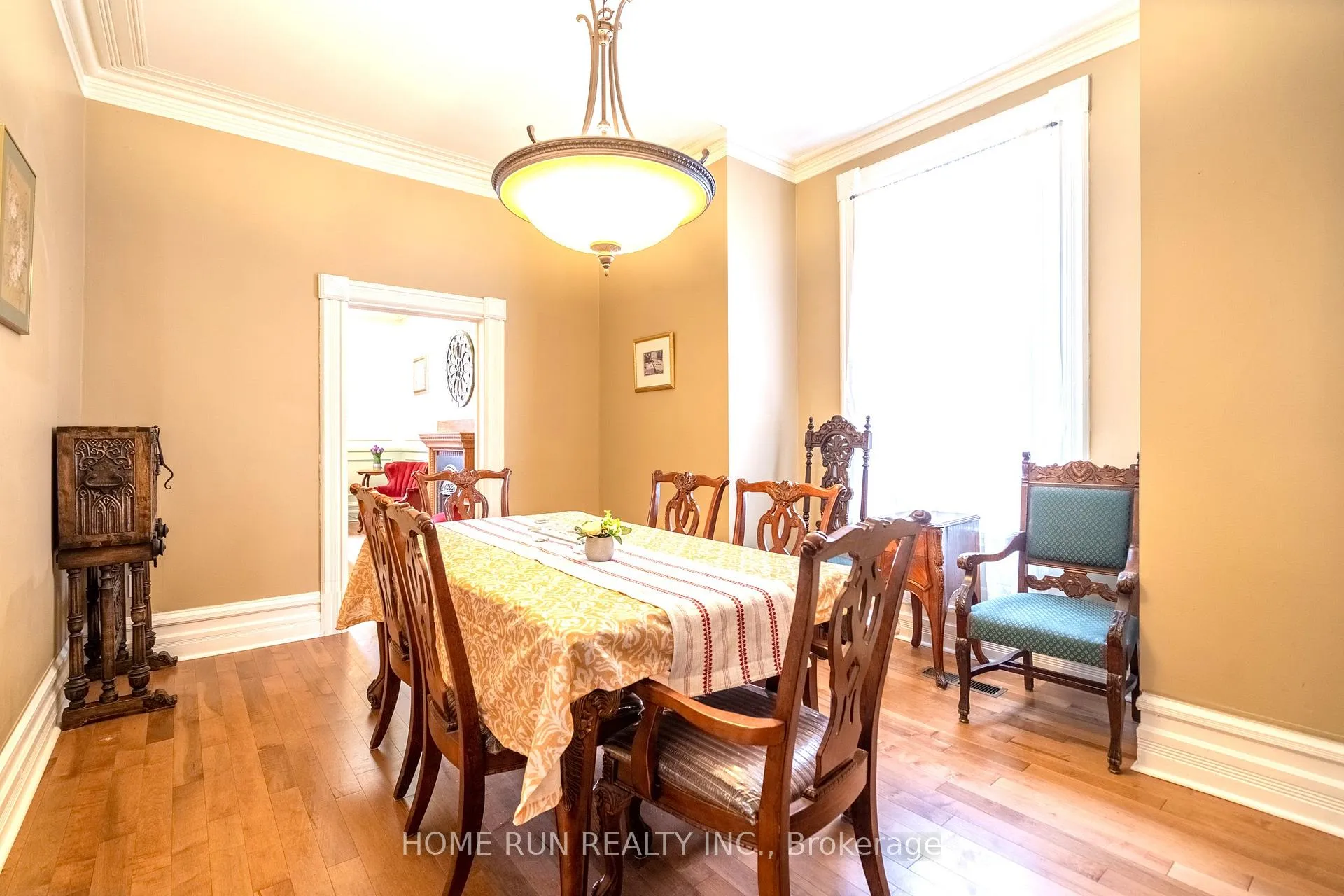 Photo 10 of 431 Gilmour Street, Ottawa, Ottawa Centre — HOMEH
