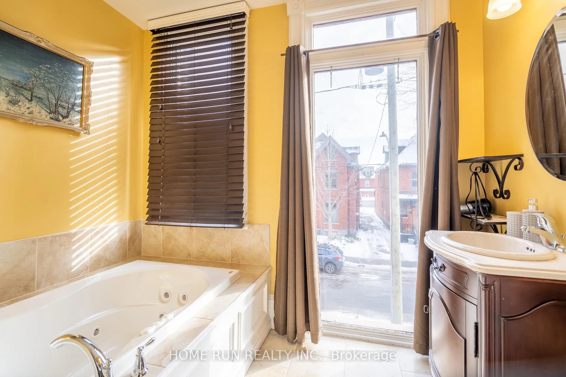 Photo 19 of 431 Gilmour Street, Ottawa, Ottawa Centre — HOMEH
