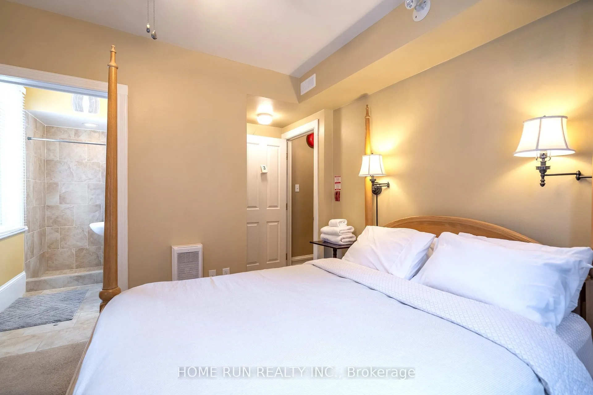 Photo 31 of 431 Gilmour Street, Ottawa, Ottawa Centre — HOMEH