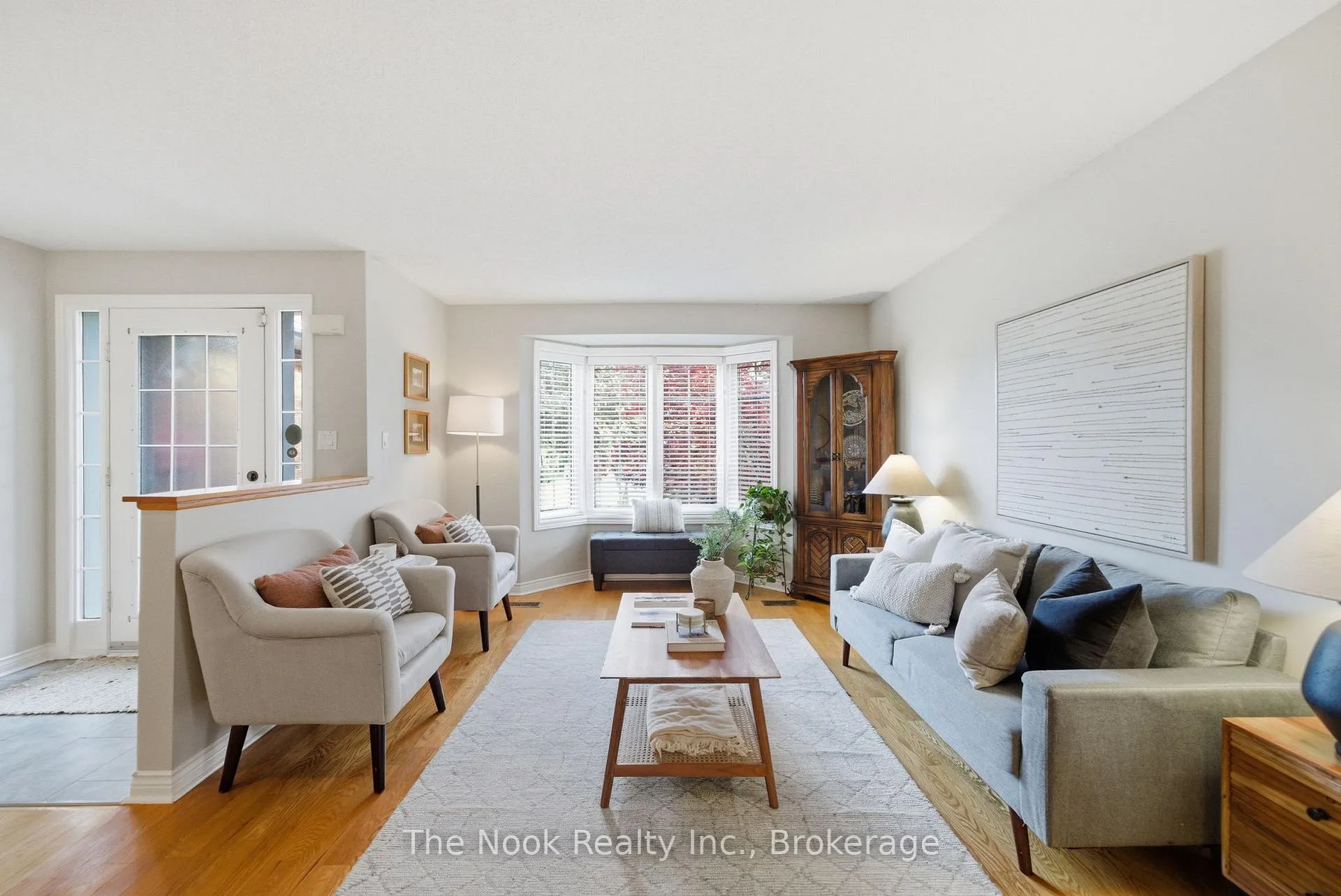 Photo 6 of 876 Sundance Circle, Oshawa, Northglen — HOMEH