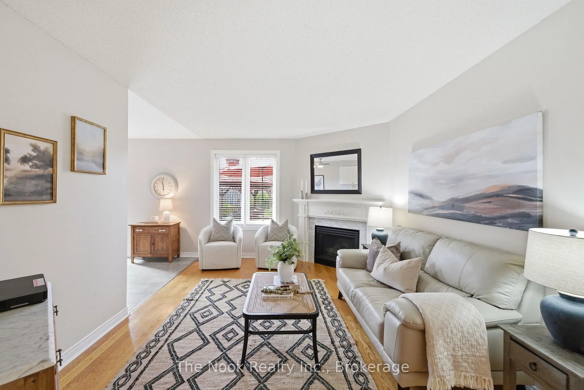 Photo 9 of 876 Sundance Circle, Oshawa, Northglen — HOMEH
