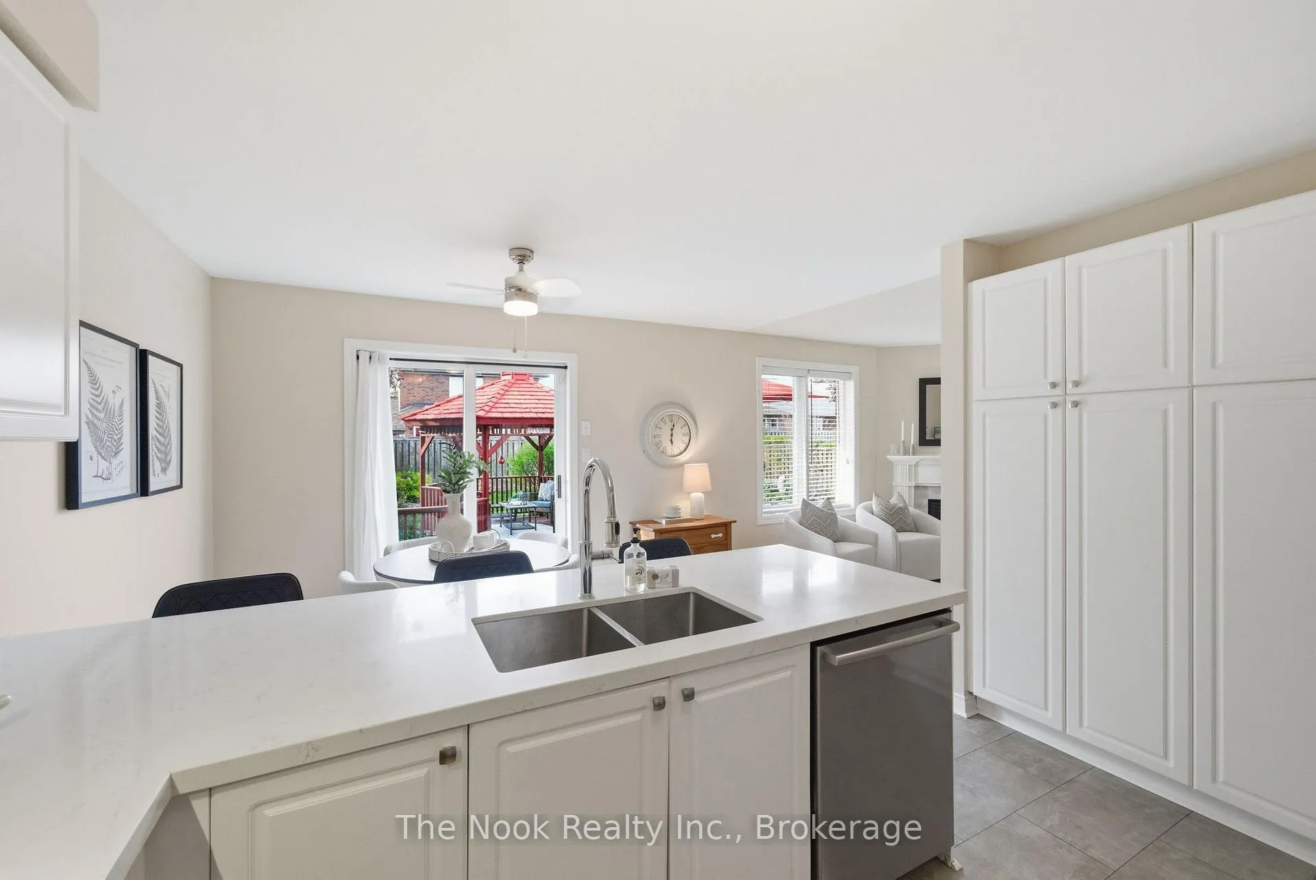 Photo 12 of 876 Sundance Circle, Oshawa, Northglen — HOMEH