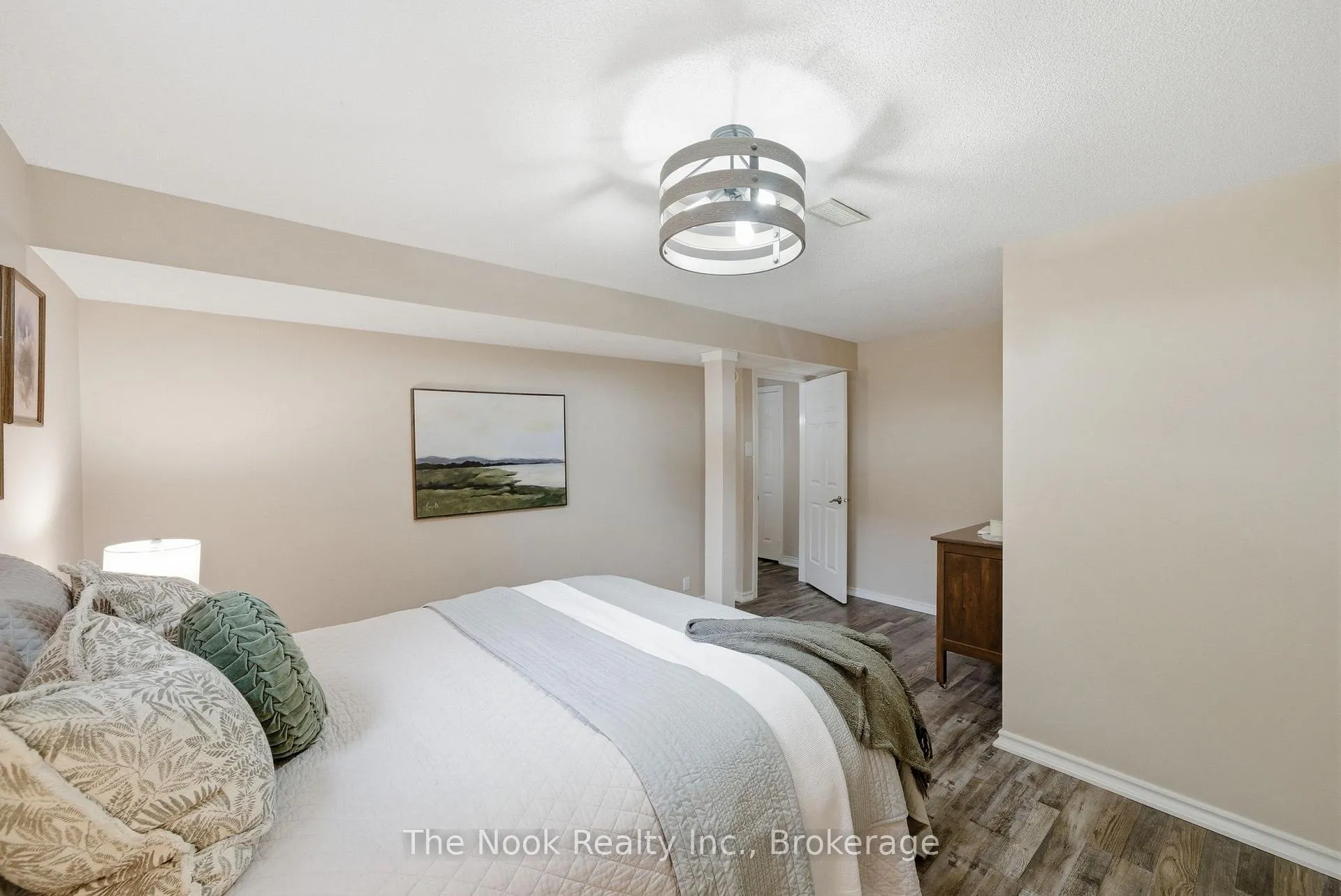 Photo 28 of 876 Sundance Circle, Oshawa, Northglen — HOMEH