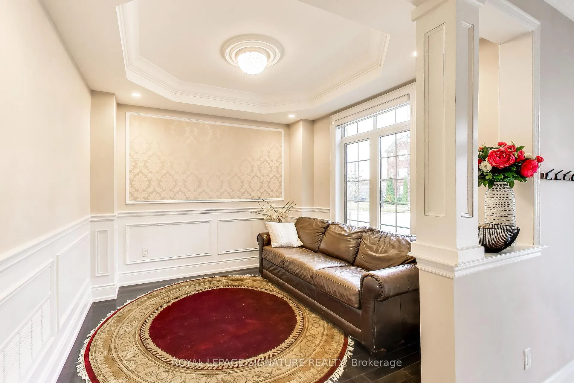 Photo 5 of 259 Barons Street, Vaughan, Kleinburg — HOMEH