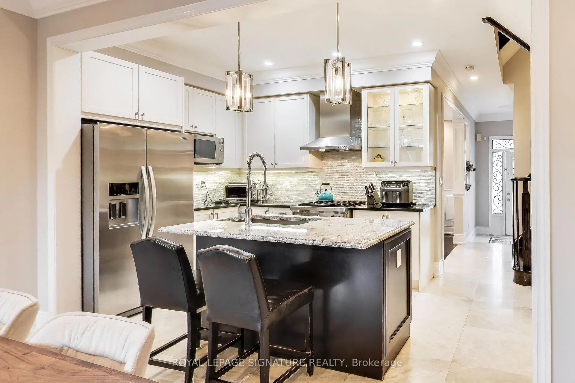 Photo 9 of 259 Barons Street, Vaughan, Kleinburg — HOMEH